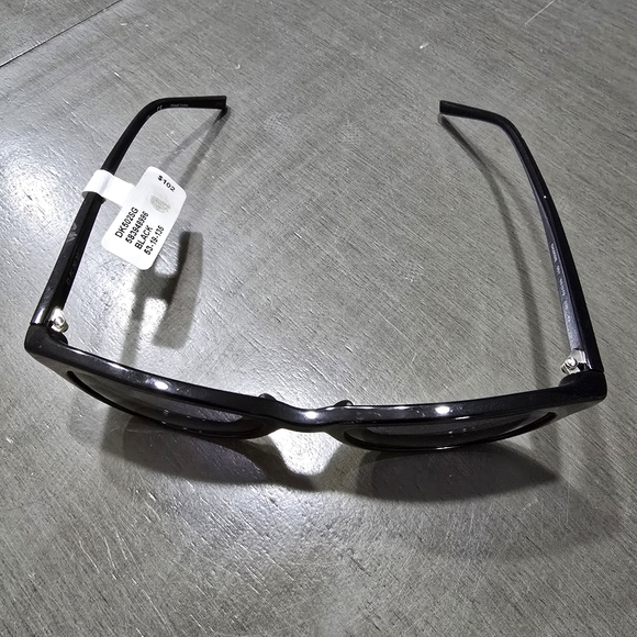 DKNY Square Sunglasses Nwt. - Picture 3 of 6